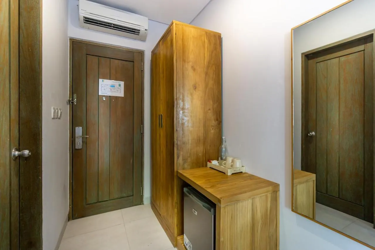 Hotel Casa Kayu Aya Seminyak 3*,  Indonesia