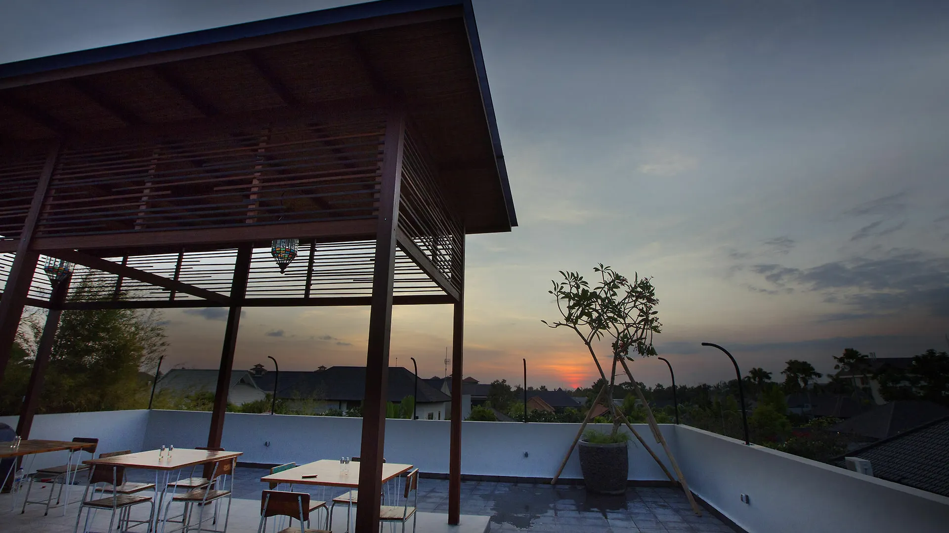 Hotel Casa Kayu Aya Seminyak